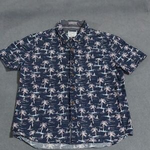 Sunrise Kingdom Palm Tree & Shark Fin Tropical Button Down - Size M